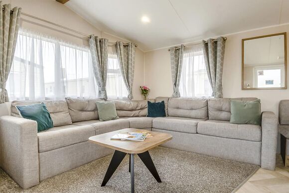 Silver Premium 2 Bedroom Caravan, Sleeps 6 - California Cliffs, Great Yarmouth