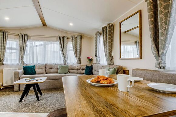 Silver Premium 2 Bedroom Caravan, Sleeps 6 - California Cliffs, Great Yarmouth