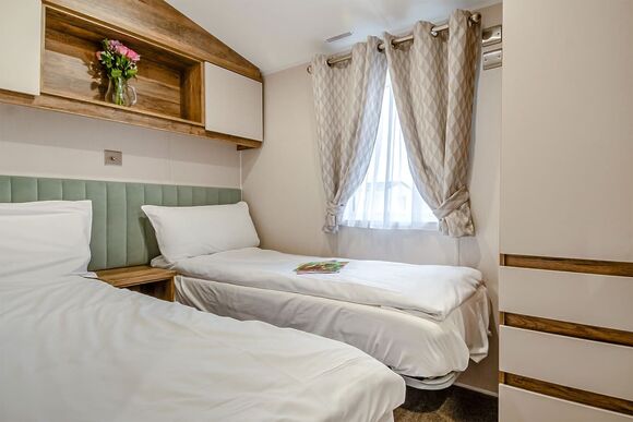 Silver Premium 2 Bedroom Caravan, Sleeps 6 - California Cliffs, Great Yarmouth