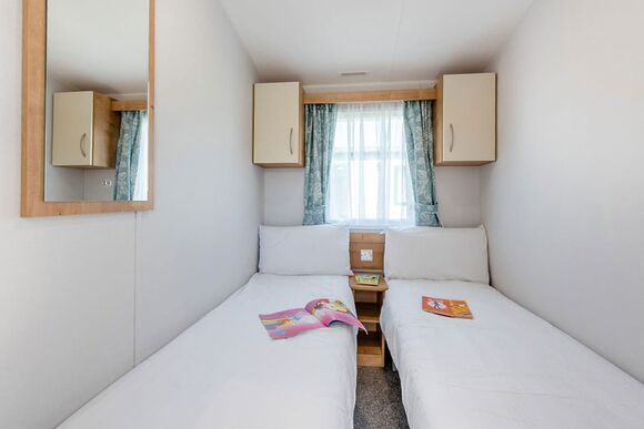Bronze 3 Bedroom Caravan, Sleeps 8 - Camber Sands, Camber