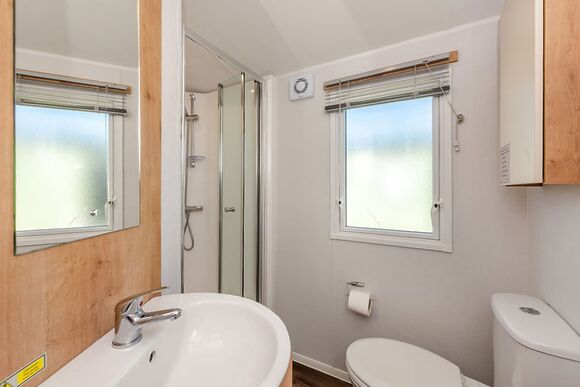 Bronze 3 Bedroom Caravan, Sleeps 8 - Camber Sands, Camber