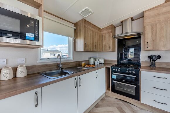 Gold Caravan with ensuite - Camber Sands, Camber