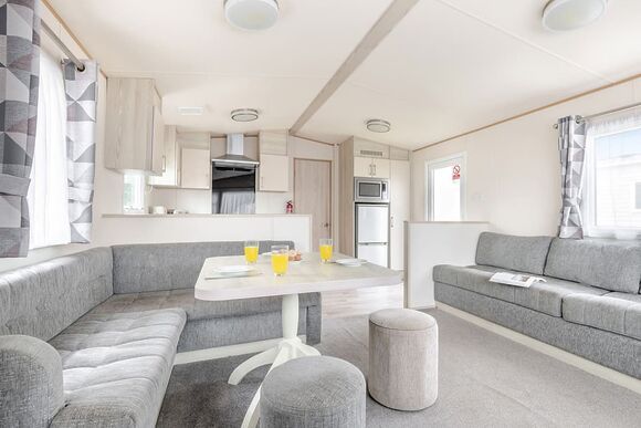 Gold 3 Bedroom Caravan, Sleeps 8 - Camber Sands, Camber