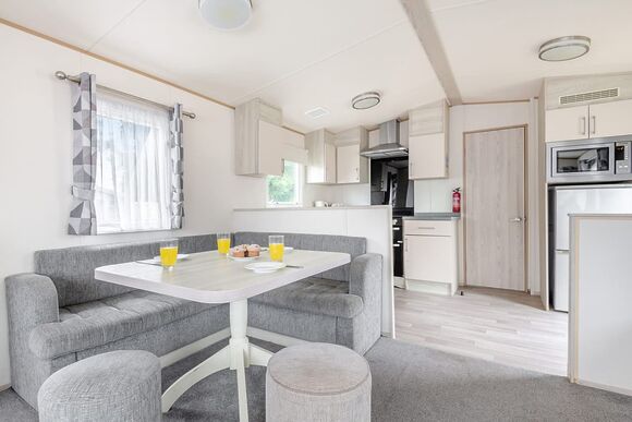 Gold 3 Bedroom Caravan, Sleeps 8 - Camber Sands, Camber