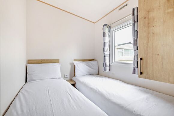 Gold 3 Bedroom Caravan, Sleeps 8 - Camber Sands, Camber