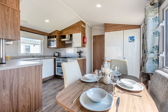 Gold Premium Caravan with ensuite & decking - Camber Sands, Camber