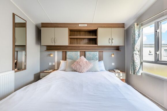 Gold Premium Caravan with ensuite & decking - Camber Sands, Camber