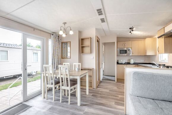 Gold Premium Caravan with parking & decking - Camber Sands, Camber