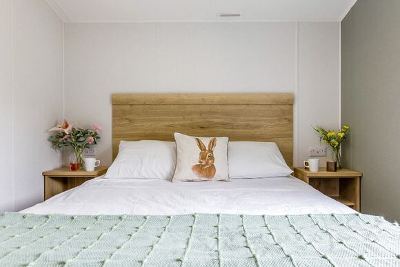 Silver Caravan with parking, ensuite & decking - Camber Sands, Camber