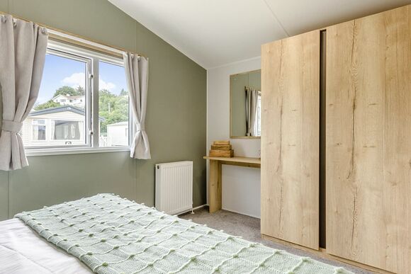 Silver Caravan with parking, ensuite & decking - Camber Sands, Camber