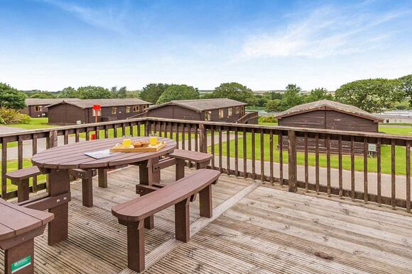 Deluxe 2 Bed Lodge with parking, ensuite & decking - Camber Sands, Camber