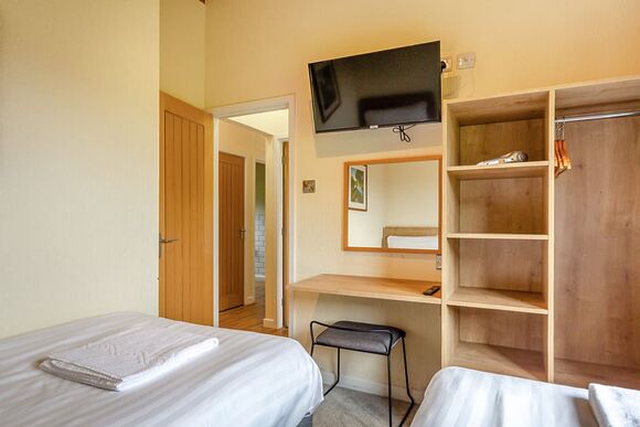 Deluxe 2 Bed Lodge with parking, ensuite & decking - Camber Sands, Camber