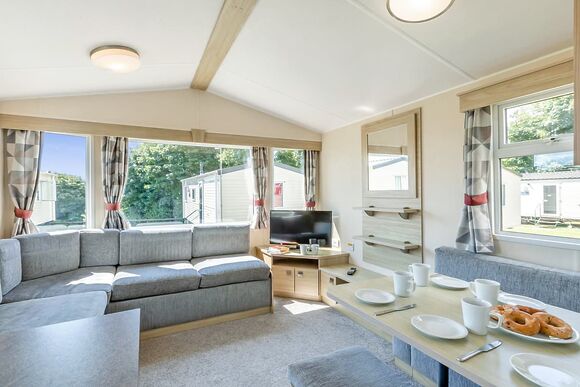 Bronze 3 Caravan, slps 8, parking - Camber Sands, Camber