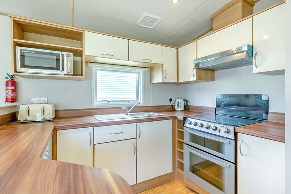Gold 3 Caravan, slps 8, parking, ensuite , decking - Camber Sands, Camber