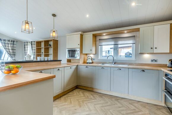 Deluxe 2 Lodge, slps 4, ensuite, decking - Camber Sands, Camber