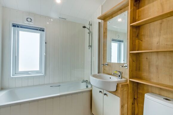 Deluxe 2 Lodge, slps 4, ensuite, decking - Camber Sands, Camber