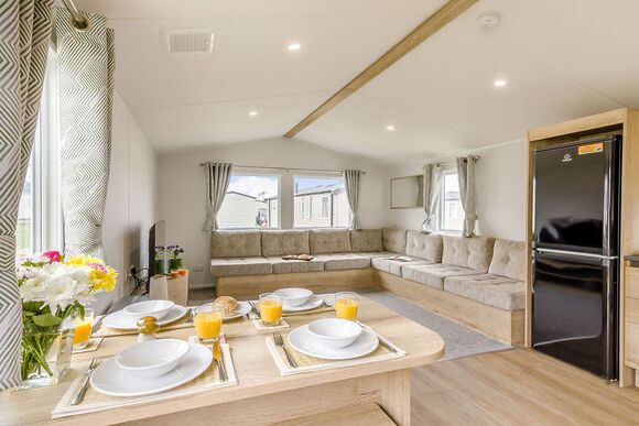 Silver Caravan with parking - Carmarthen Bay, Kidwelly, Carmarthenshire