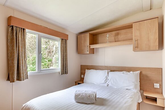 Silver 2 Caravan slps 6 with decking and sea viewP - Carmarthen Bay, Kidwelly, Carmarthenshire