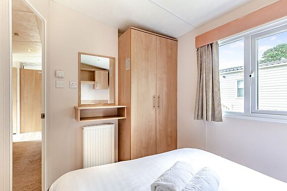 Silver 2 Caravan slps 6 with decking and sea viewP - Carmarthen Bay, Kidwelly, Carmarthenshire