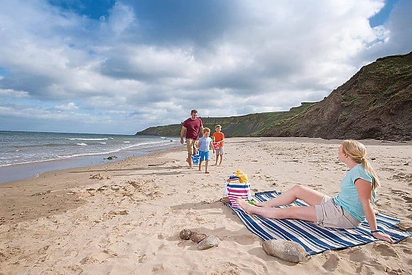 Cayton Bay