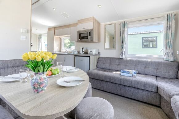 Bronze 2 Bedroom Caravan, Sleeps 4 - Cayton Bay, Cayton Bay, Scarborough