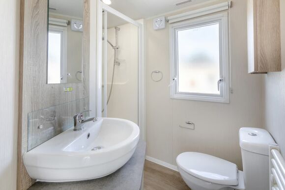 Bronze 2 Bedroom Caravan, Sleeps 4 - Cayton Bay, Cayton Bay, Scarborough