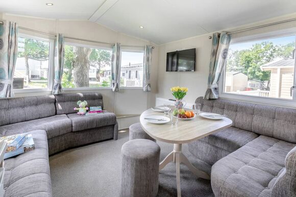 Bronze 2 Bedroom Caravan, Sleeps 4, Bronze Caravan 4 P - Cayton Bay, Cayton Bay, Scarborough