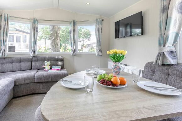 Bronze Caravan 4 P, Bronze 2 Bedroom Caravan, Sleeps 4 - Cayton Bay, Cayton Bay, Scarborough