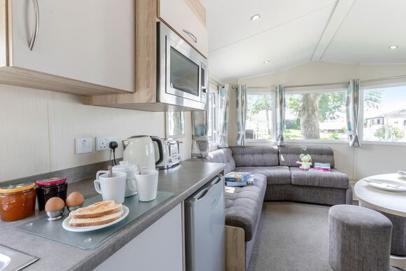 Bronze 2 Bedroom Caravan, Sleeps 4, Bronze Caravan 4 P - Cayton Bay, Cayton Bay, Scarborough