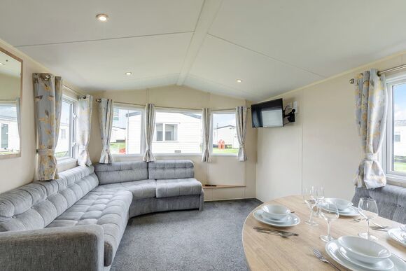 Bronze 3 Bedroom Caravan, Sleeps 6 - Cayton Bay, Cayton Bay, Scarborough