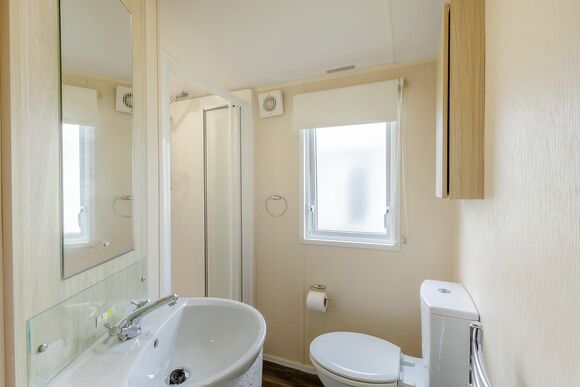 Bronze 3 Bedroom Caravan, Sleeps 6 - Cayton Bay, Cayton Bay, Scarborough