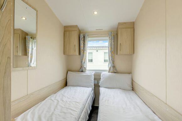 Bronze Caravan 6 P, Bronze 3 Bedroom Caravan, Sleeps 6 - Cayton Bay, Cayton Bay, Scarborough