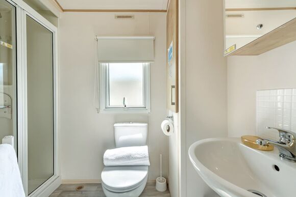 Bronze 3 Bedroom Caravan, Sleeps 8 - Cayton Bay, Cayton Bay, Scarborough