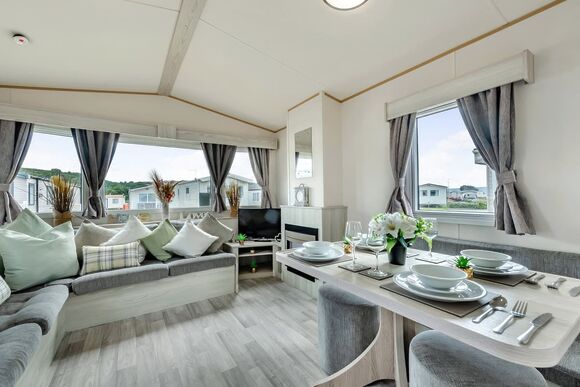 Bronze 3 Bedroom Caravan, Sleeps 8, Bronze Caravan 8 P - Cayton Bay, Cayton Bay, Scarborough
