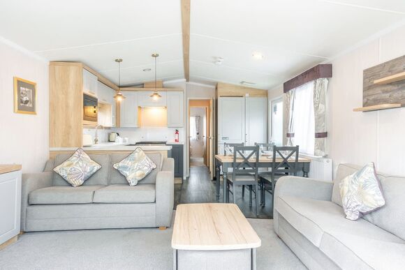 Gold Premium Caravan with decking - Cayton Bay, Cayton Bay, Scarborough