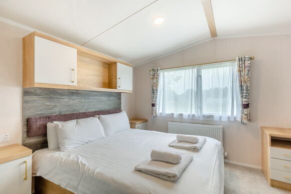Gold Premium Caravan with ensuite & decking - Cayton Bay, Cayton Bay, Scarborough