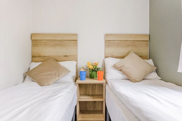 Silver Caravan with decking - Cayton Bay, Cayton Bay, Scarborough