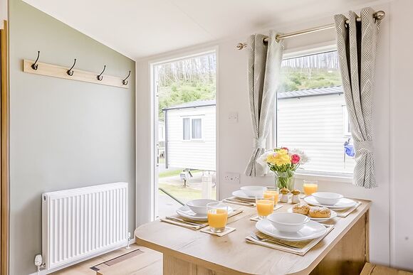 Silver Caravan with parking & decking - Cayton Bay, Cayton Bay, Scarborough