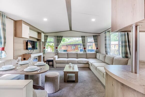Silver Caravan 8 P, Silver 3 Bedroom Caravan, Sleeps 8 - Cayton Bay, Cayton Bay, Scarborough
