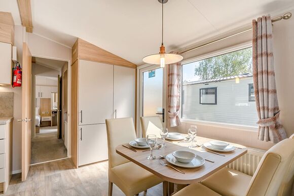 Silver Premium Caravan with decking - Cayton Bay, Cayton Bay, Scarborough