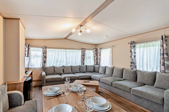 Gold Accessible with parking - Cayton Bay, Cayton Bay, Scarborough