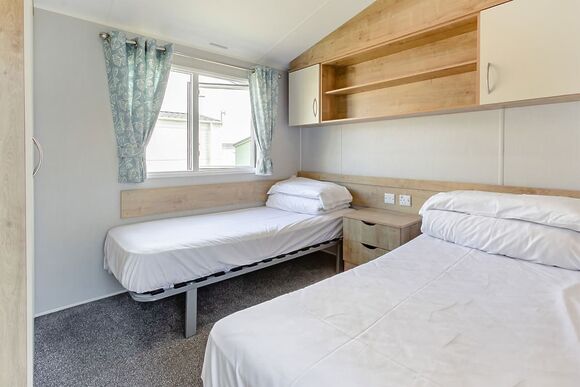 Bronze 2 Bedroom Caravan, Sleeps 6 - Coopers Beach, Mersea Island, Colchester