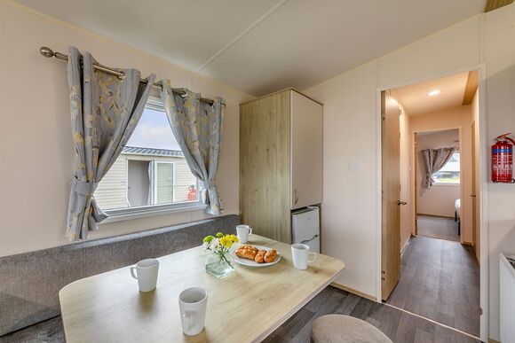 Gold 2 Bedroom Caravan, Sleeps 4 - Coopers Beach, Mersea Island, Colchester