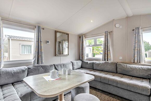 Silver Caravan with decking 6 P - Coopers Beach, Mersea Island, Colchester