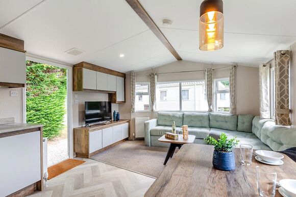 Bronze Premium 2 Bedroom Caravan, Sleeps 6 - Cresswell Towers, Cresswell, Morpeth
