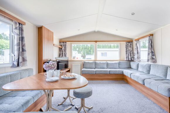 Silver Caravan with decking 6, Silver Caravan with decking 6 P - Cresswell Towers, Cresswell, Morpeth