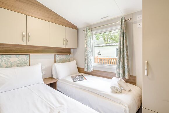 Gold Premium Caravan with decking & sea view P, Gold Premium Caravan with decking & sea view - Crimdon Dene, North Hartlepool