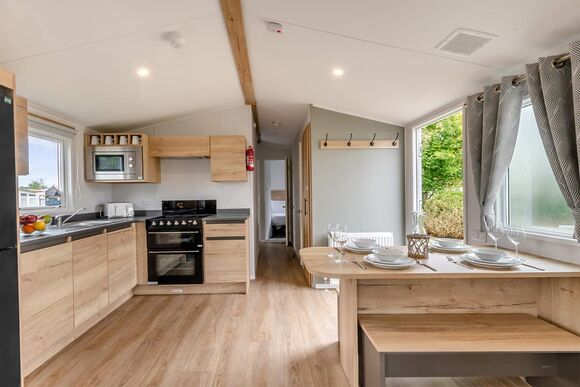 Silver Caravan with sea view - Crimdon Dene, North Hartlepool