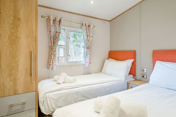 Gold Premium Caravan, parking, decking & SV 4 - Crimdon Dene, North Hartlepool