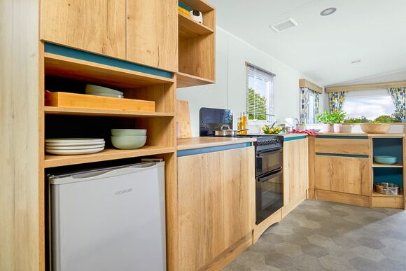 Standard Daisy Caravan with Decking (Sleeps 4) - Pease Bay Holiday Park, Cockburnspath, Nr Dunbar